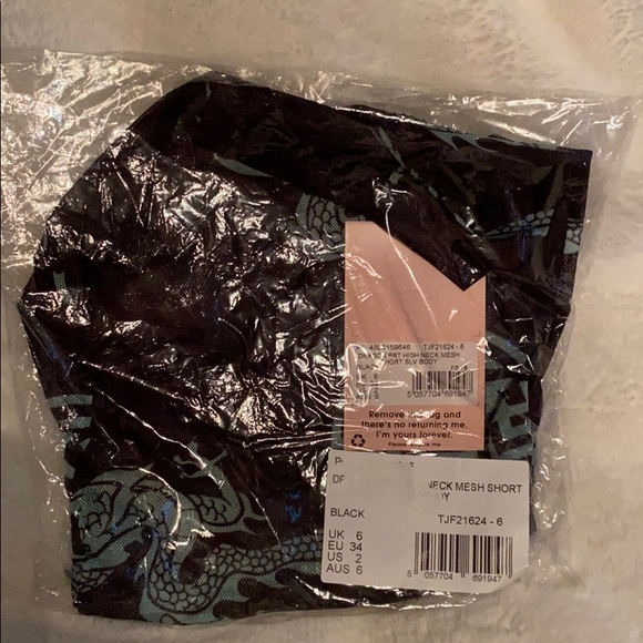 NWT sold out black dragon print mesh top - Picture 2 of 4